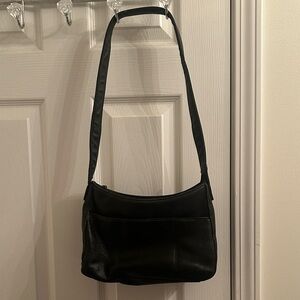 Vintage Rolfs Genuine Leather Black Handbag with Zippered Back